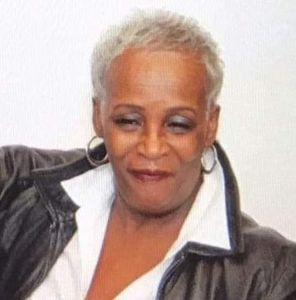 Meet your Posher, Leetha